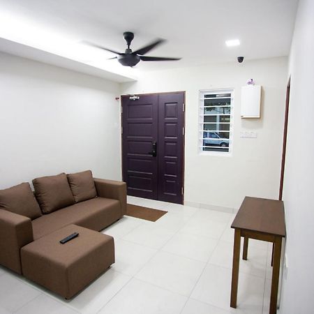 Hom2Rex Kuching Homestay Taman Timberland Exterior foto